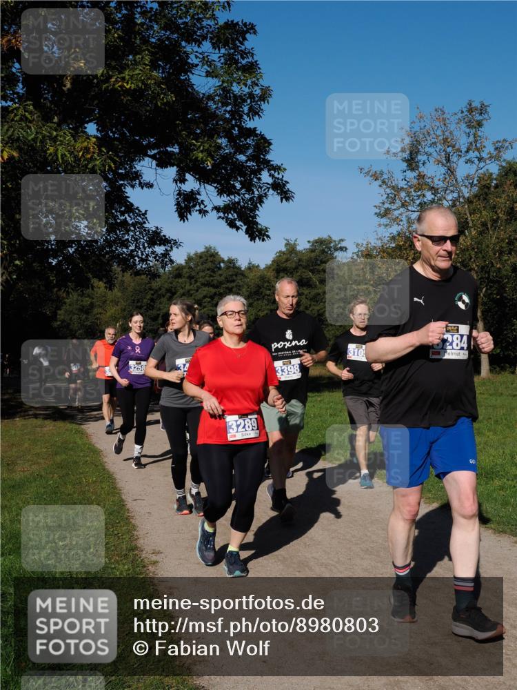 28.09.2025 - 33. Volkslauf durch das schöne Alstertal Fabian Wolf http://msf.ph/oto/8980803 28.09.2025 10:36:51 Laufen 3258, 3289, 3398, 310, 3284 meine-sportfotos.de