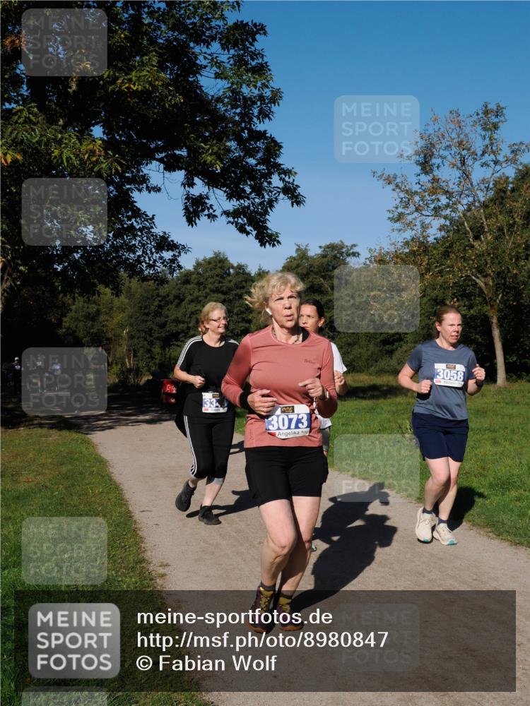 28.09.2025 - 33. Volkslauf durch das schöne Alstertal Fabian Wolf http://msf.ph/oto/8980847 28.09.2025 10:36:58 Laufen 33, 13073, 3058 meine-sportfotos.de