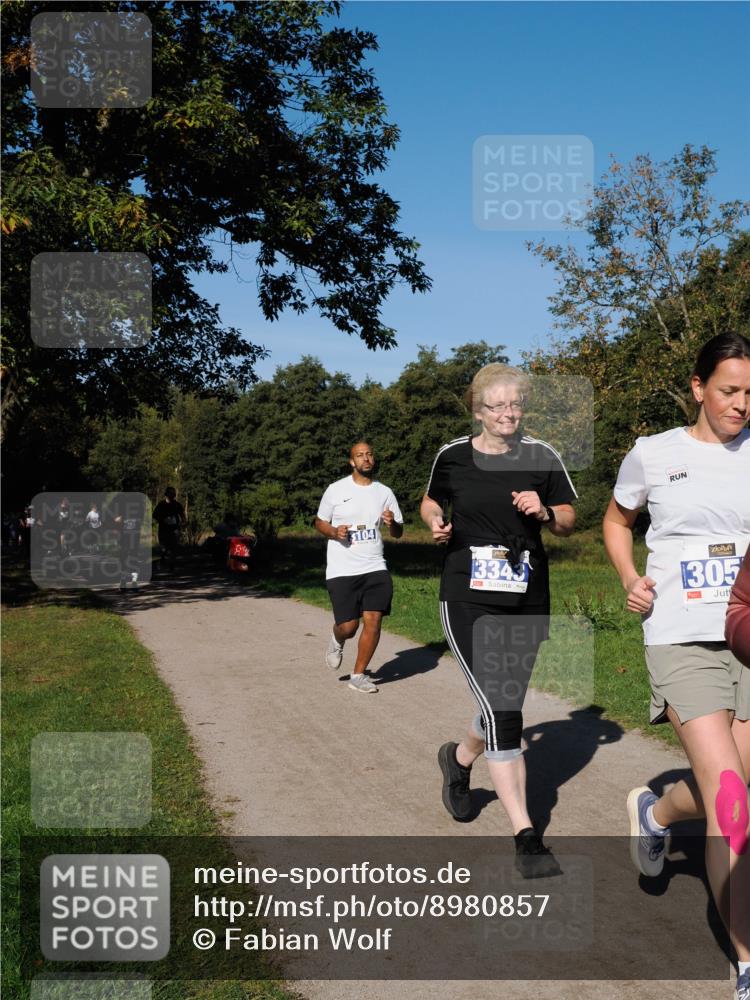 28.09.2025 - 33. Volkslauf durch das schöne Alstertal Fabian Wolf http://msf.ph/oto/8980857 28.09.2025 10:36:59 Laufen 104, 3343, 305, 1 meine-sportfotos.de