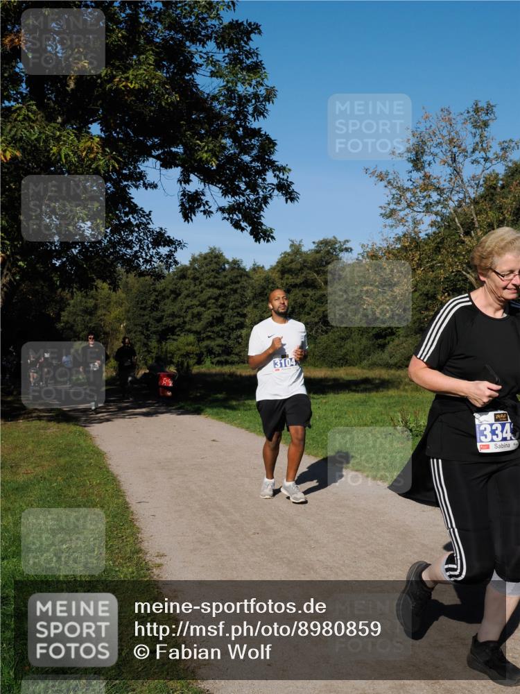 28.09.2025 - 33. Volkslauf durch das schöne Alstertal Fabian Wolf http://msf.ph/oto/8980859 28.09.2025 10:37:00 Laufen 3104, 334 meine-sportfotos.de