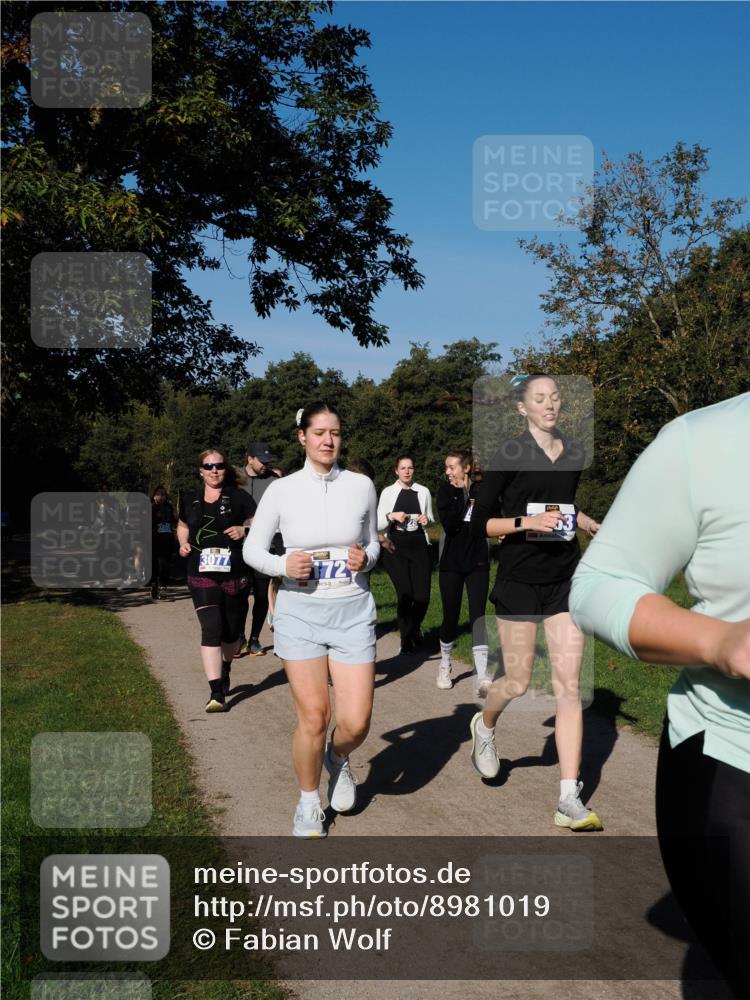 28.09.2025 - 33. Volkslauf durch das schöne Alstertal Fabian Wolf http://msf.ph/oto/8981019 28.09.2025 10:37:46 Laufen 3077, 172 meine-sportfotos.de