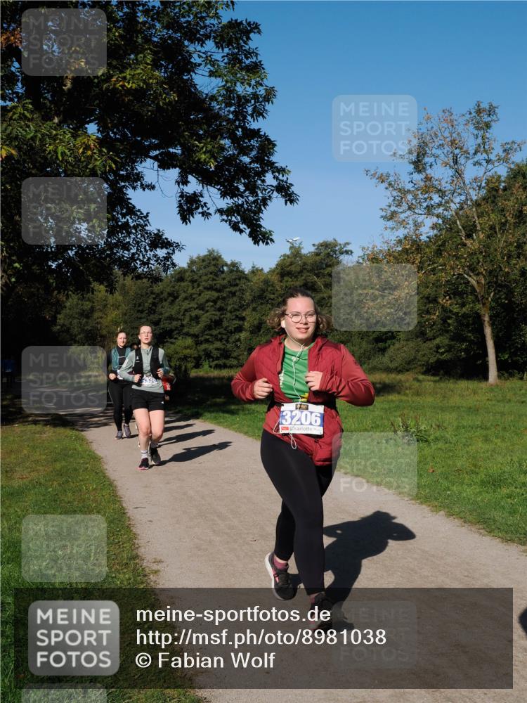 28.09.2025 - 33. Volkslauf durch das schöne Alstertal Fabian Wolf http://msf.ph/oto/8981038 28.09.2025 10:37:51 Laufen 3206 meine-sportfotos.de