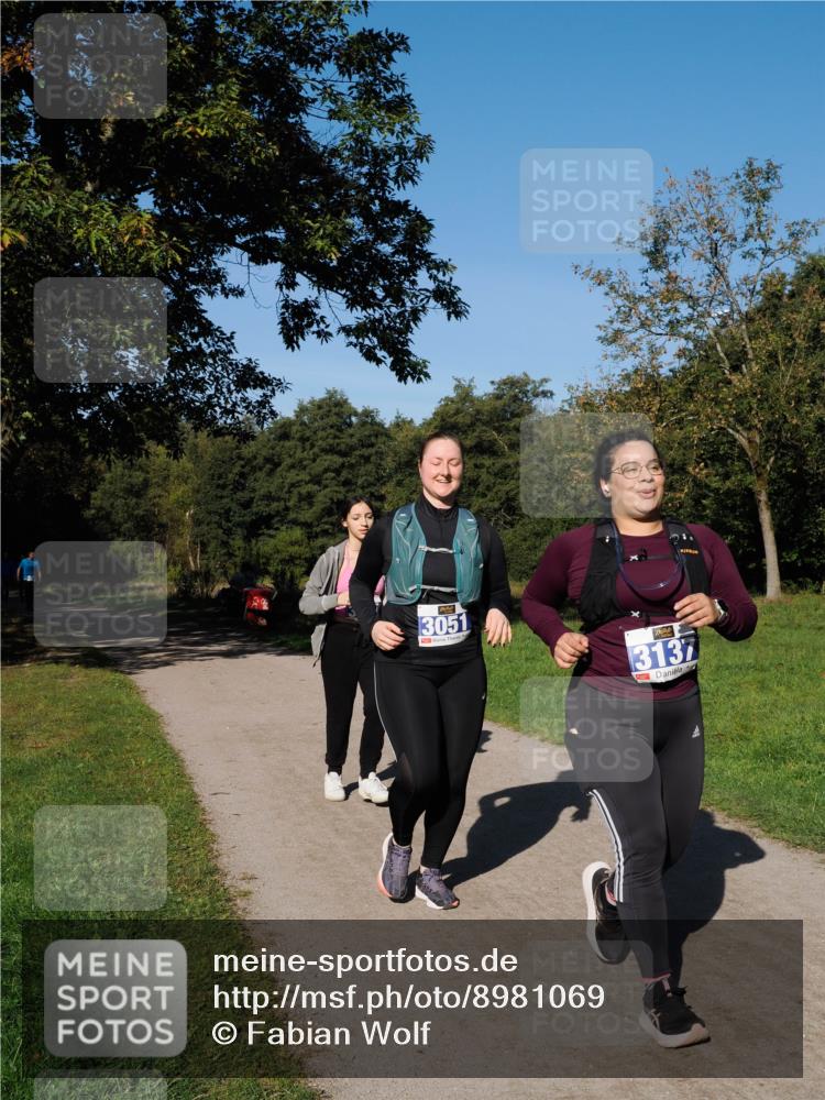 28.09.2025 - 33. Volkslauf durch das schöne Alstertal Fabian Wolf http://msf.ph/oto/8981069 28.09.2025 10:37:56 Laufen 3051, 3137, 7 meine-sportfotos.de