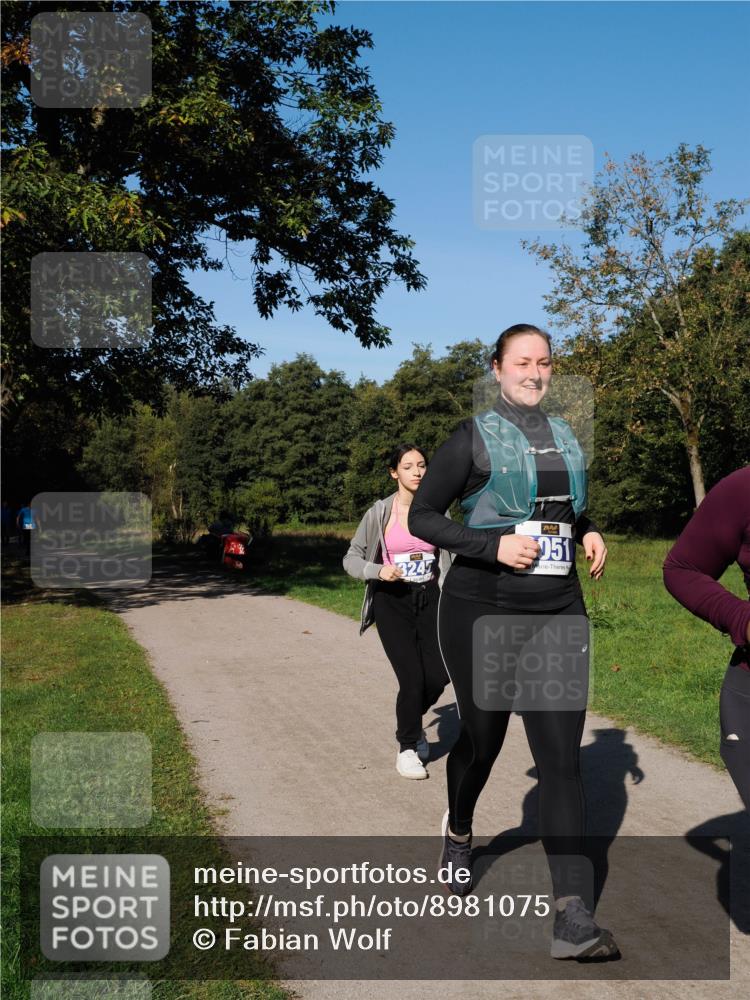 28.09.2025 - 33. Volkslauf durch das schöne Alstertal Fabian Wolf http://msf.ph/oto/8981075 28.09.2025 10:37:56 Laufen 3245, 051 meine-sportfotos.de