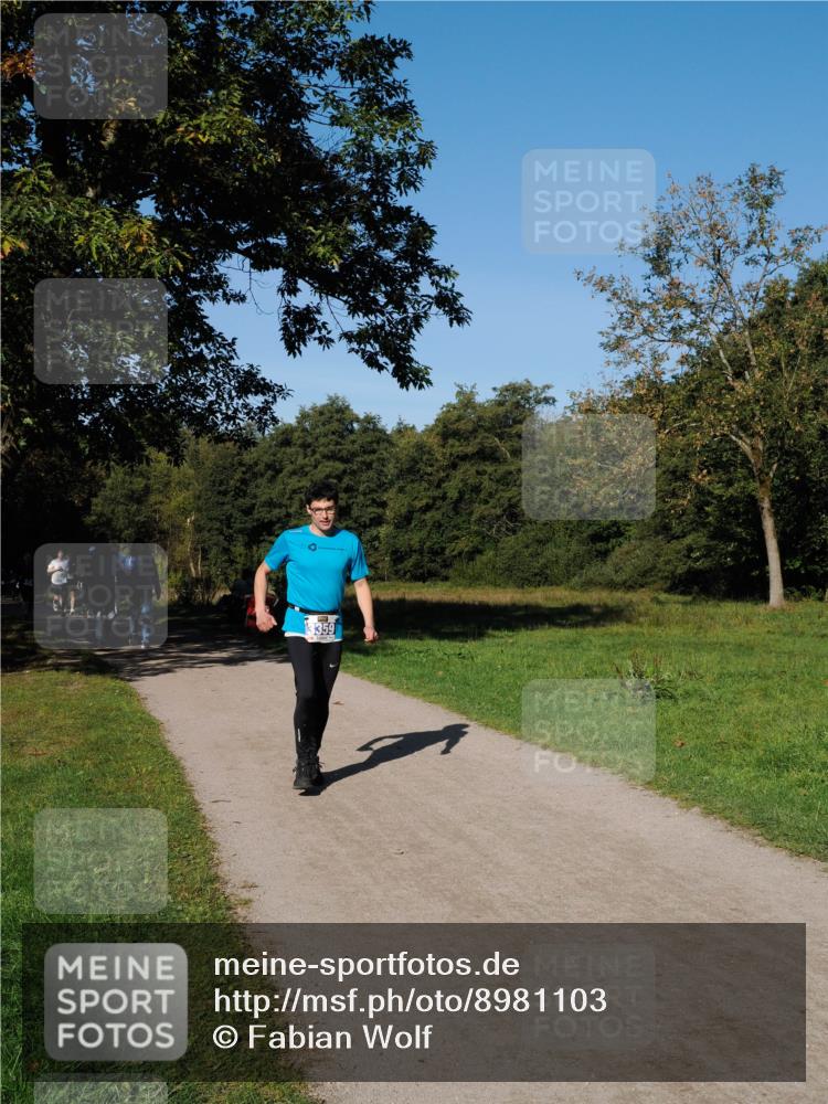 28.09.2025 - 33. Volkslauf durch das schöne Alstertal Fabian Wolf http://msf.ph/oto/8981103 28.09.2025 10:38:15 Laufen 3359 meine-sportfotos.de