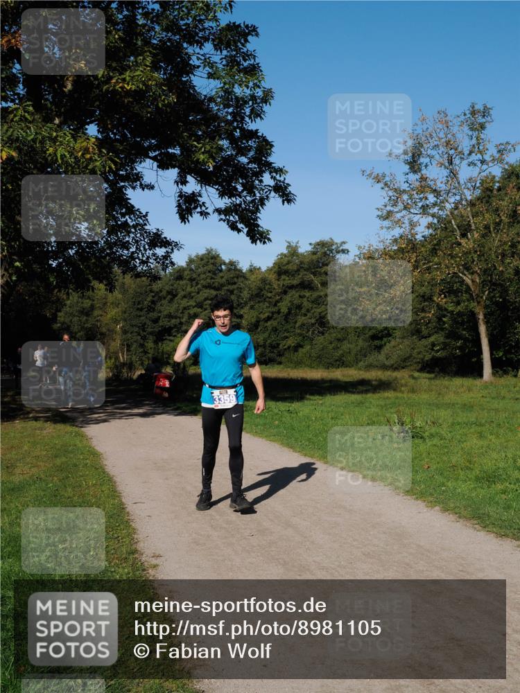 28.09.2025 - 33. Volkslauf durch das schöne Alstertal Fabian Wolf http://msf.ph/oto/8981105 28.09.2025 10:38:15 Laufen  meine-sportfotos.de
