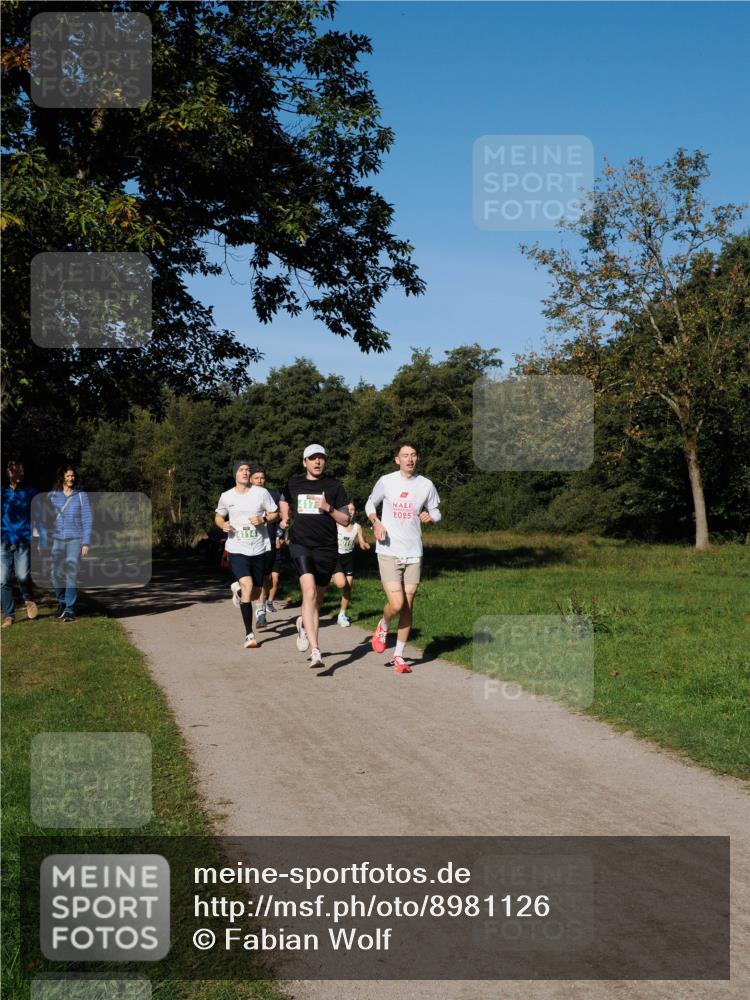 28.09.2025 - 33. Volkslauf durch das schöne Alstertal Fabian Wolf http://msf.ph/oto/8981126 28.09.2025 10:38:21 Laufen 417, 2019, 2025 meine-sportfotos.de