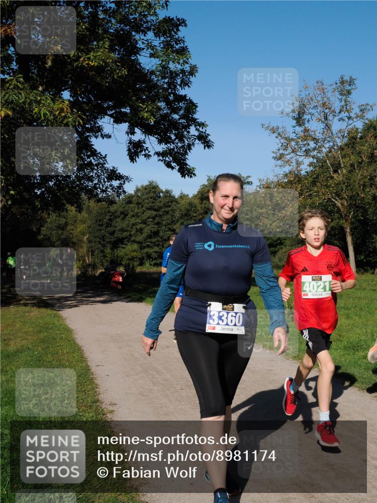 28.09.2025 - 33. Volkslauf durch das schöne Alstertal Fabian Wolf http://msf.ph/oto/8981174 28.09.2025 10:38:33 Laufen 3360, 4021 meine-sportfotos.de