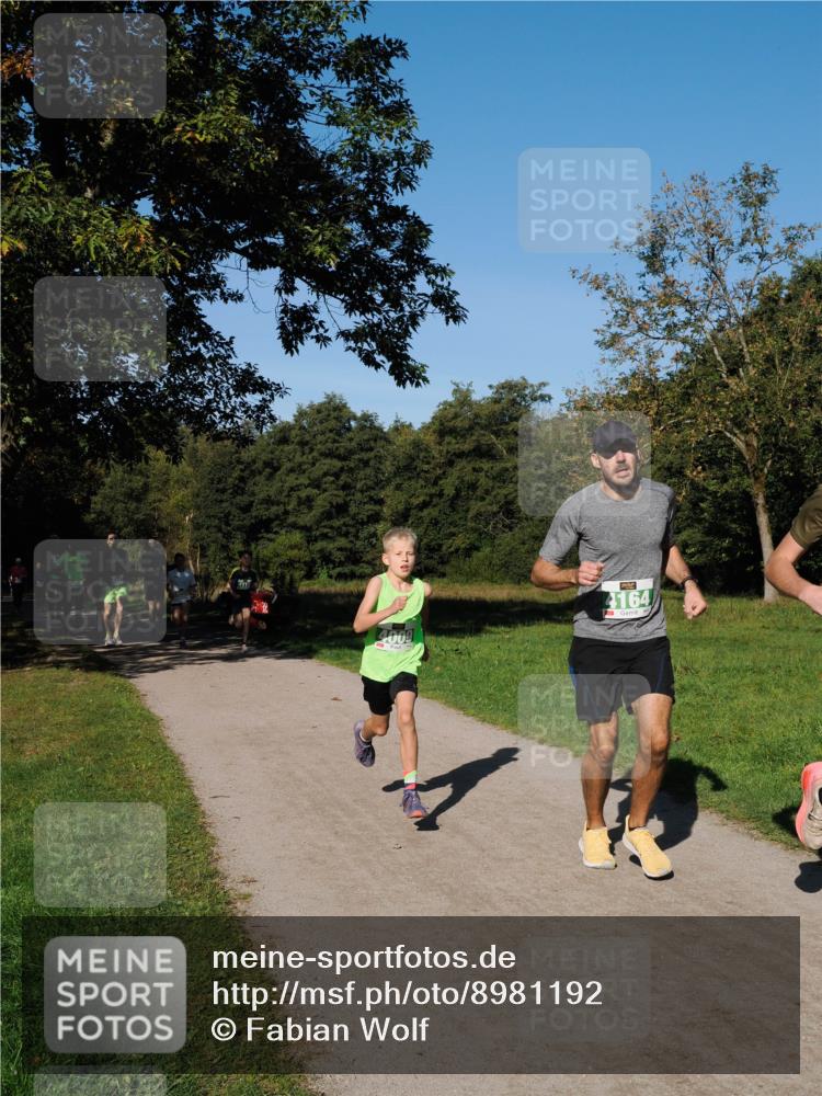 28.09.2025 - 33. Volkslauf durch das schöne Alstertal Fabian Wolf http://msf.ph/oto/8981192 28.09.2025 10:38:39 Laufen 4009, 4164 meine-sportfotos.de