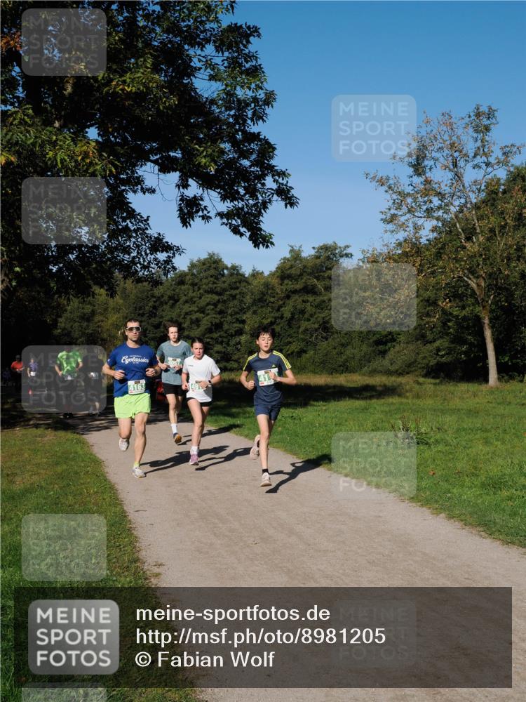 28.09.2025 - 33. Volkslauf durch das schöne Alstertal Fabian Wolf http://msf.ph/oto/8981205 28.09.2025 10:38:42 Laufen 4163 meine-sportfotos.de