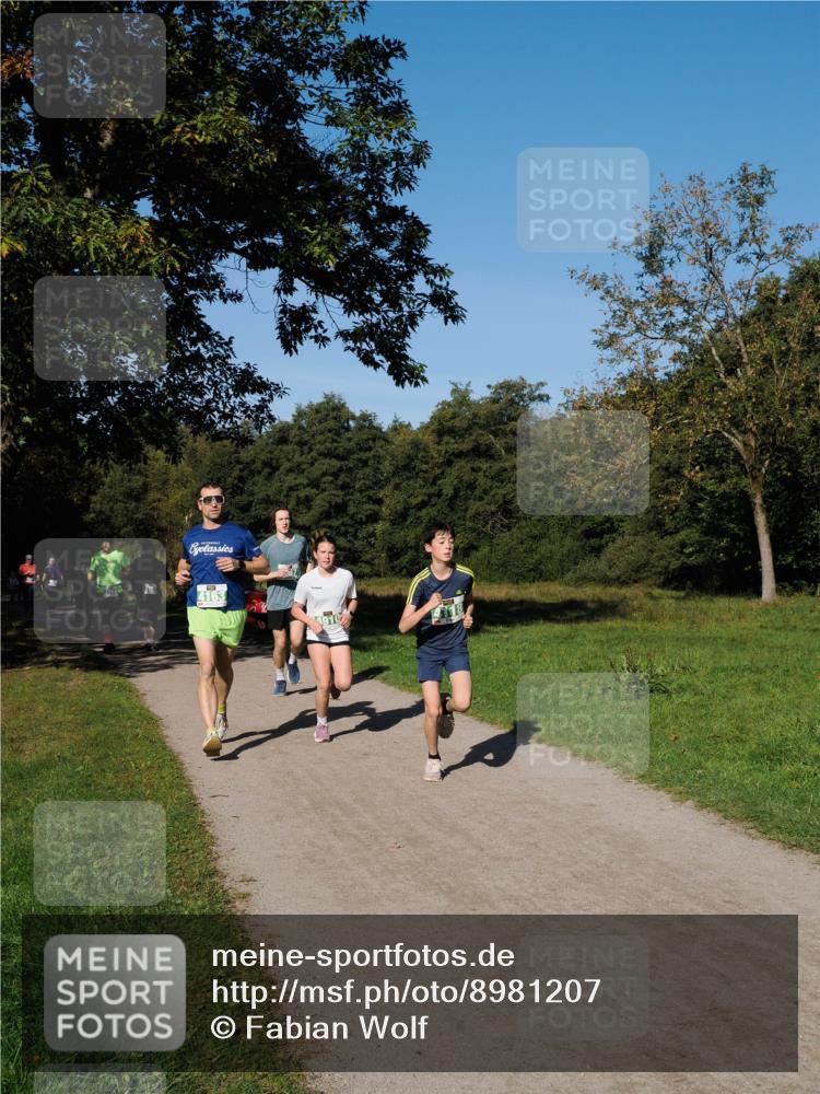 28.09.2025 - 33. Volkslauf durch das schöne Alstertal Fabian Wolf http://msf.ph/oto/8981207 28.09.2025 10:38:42 Laufen 4163 meine-sportfotos.de