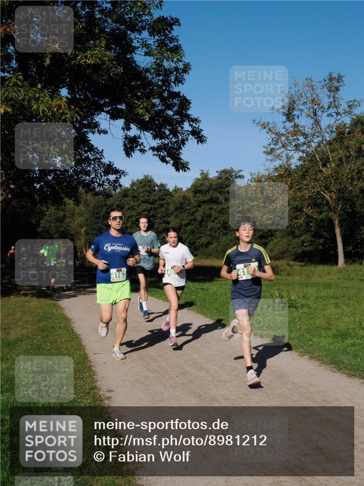 28.09.2025 - 33. Volkslauf durch das schöne Alstertal Fabian Wolf http://msf.ph/oto/8981212 28.09.2025 10:38:43 Laufen 4163, 41 meine-sportfotos.de