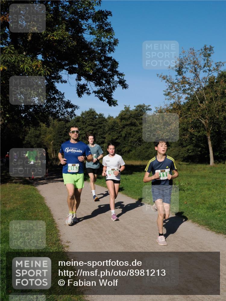 28.09.2025 - 33. Volkslauf durch das schöne Alstertal Fabian Wolf http://msf.ph/oto/8981213 28.09.2025 10:38:43 Laufen 4163, 118 meine-sportfotos.de
