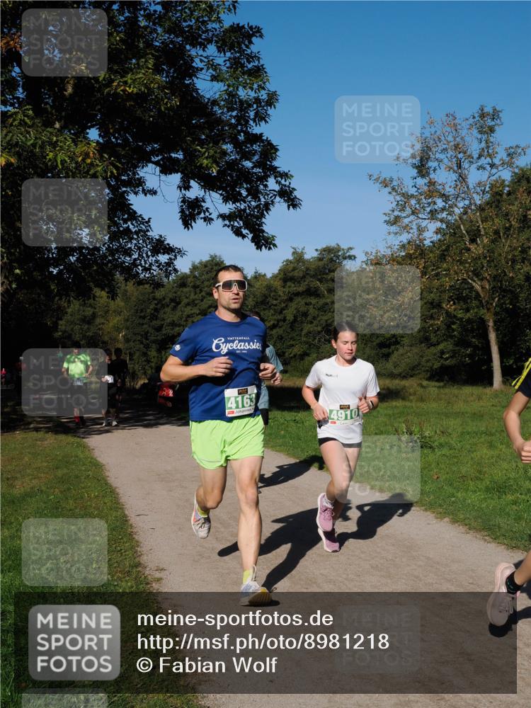 28.09.2025 - 33. Volkslauf durch das schöne Alstertal Fabian Wolf http://msf.ph/oto/8981218 28.09.2025 10:38:43 Laufen 4163 meine-sportfotos.de