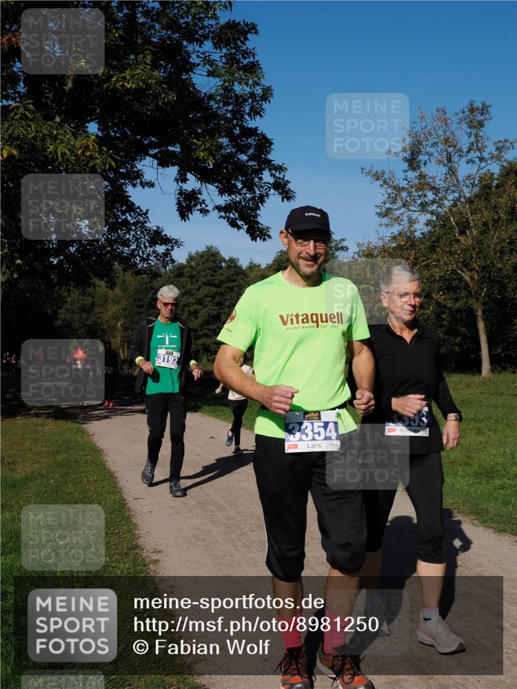 28.09.2025 - 33. Volkslauf durch das schöne Alstertal Fabian Wolf http://msf.ph/oto/8981250 28.09.2025 10:38:51 Laufen 3192, 1922, 3354 meine-sportfotos.de