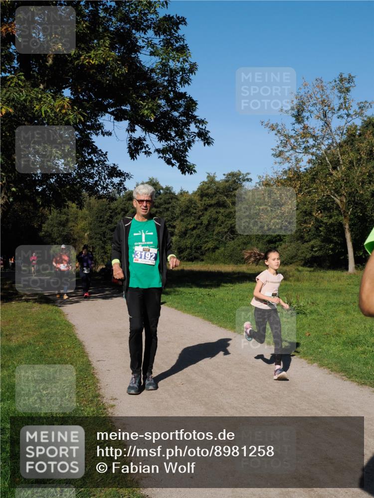 28.09.2025 - 33. Volkslauf durch das schöne Alstertal Fabian Wolf http://msf.ph/oto/8981258 28.09.2025 10:38:52 Laufen 3192 meine-sportfotos.de