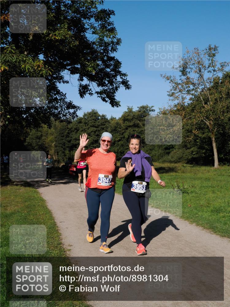 28.09.2025 - 33. Volkslauf durch das schöne Alstertal Fabian Wolf http://msf.ph/oto/8981304 28.09.2025 10:39:00 Laufen 3947, 3953 meine-sportfotos.de