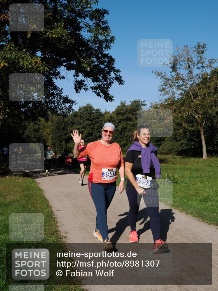 28.09.2025 - 33. Volkslauf durch das schöne Alstertal Fabian Wolf http://msf.ph/oto/8981307 28.09.2025 10:39:01 Laufen 3947, 3953 meine-sportfotos.de