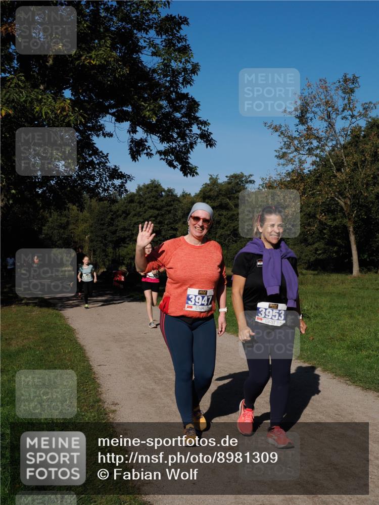 28.09.2025 - 33. Volkslauf durch das schöne Alstertal Fabian Wolf http://msf.ph/oto/8981309 28.09.2025 10:39:01 Laufen 3947, 3953 meine-sportfotos.de