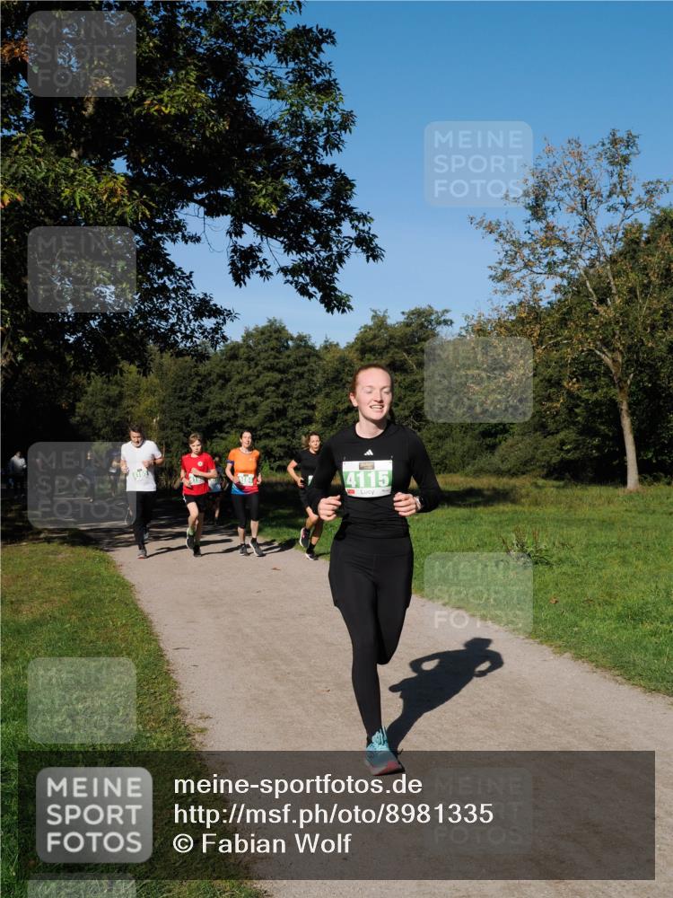 28.09.2025 - 33. Volkslauf durch das schöne Alstertal Fabian Wolf http://msf.ph/oto/8981335 28.09.2025 10:39:09 Laufen 4115 meine-sportfotos.de