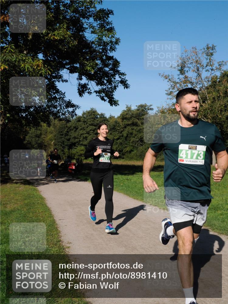 28.09.2025 - 33. Volkslauf durch das schöne Alstertal Fabian Wolf http://msf.ph/oto/8981410 28.09.2025 10:39:19 Laufen 4173 meine-sportfotos.de