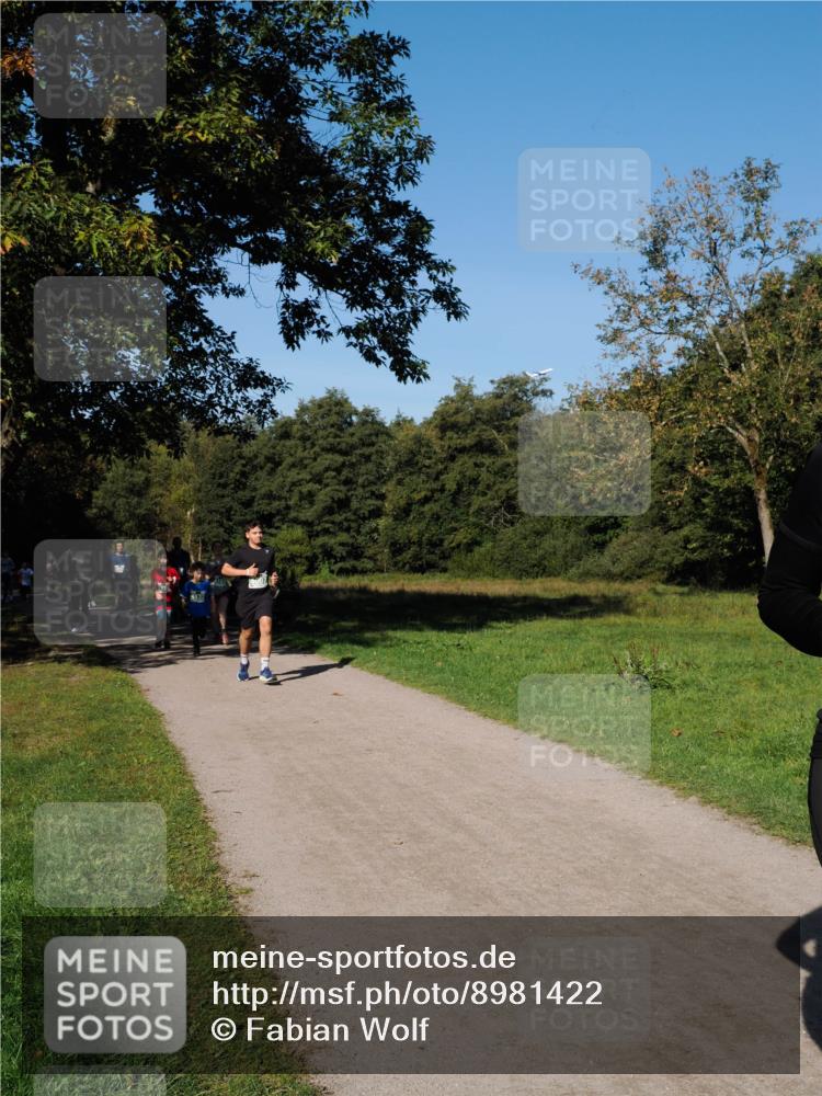 28.09.2025 - 33. Volkslauf durch das schöne Alstertal Fabian Wolf http://msf.ph/oto/8981422 28.09.2025 10:39:20 Laufen  meine-sportfotos.de
