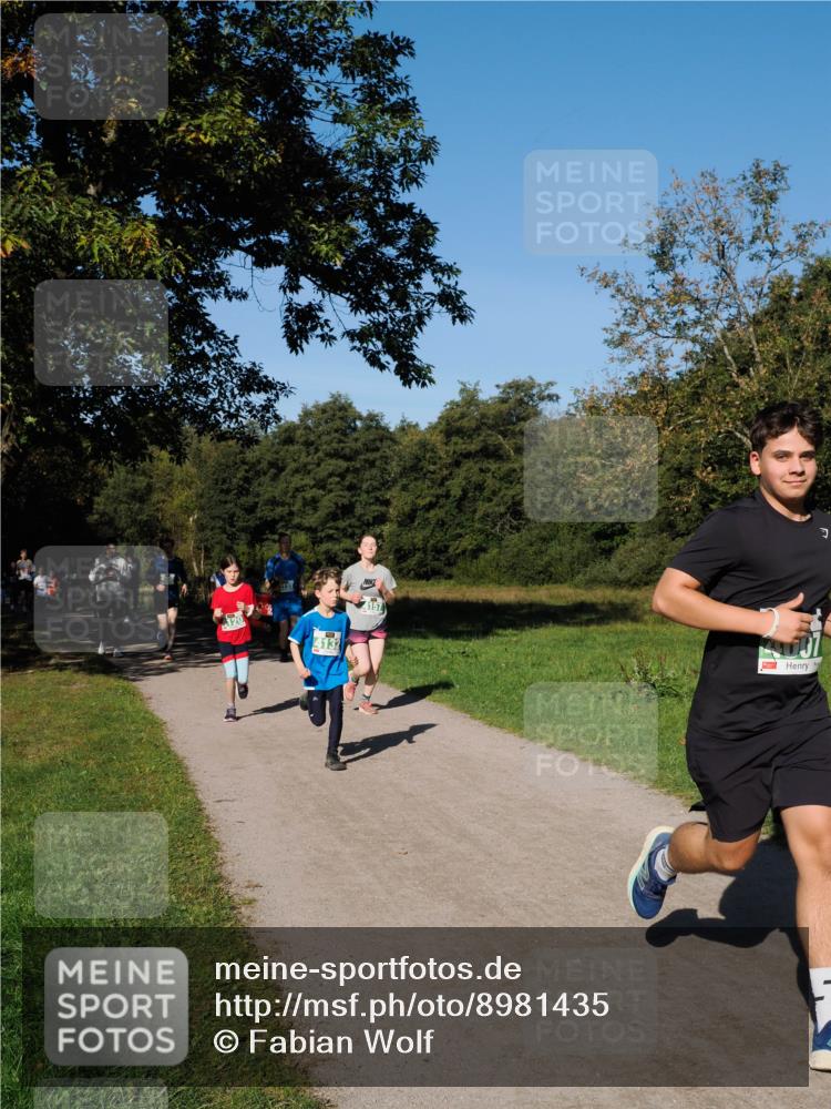 28.09.2025 - 33. Volkslauf durch das schöne Alstertal Fabian Wolf http://msf.ph/oto/8981435 28.09.2025 10:39:23 Laufen 120, 4132, 7 meine-sportfotos.de