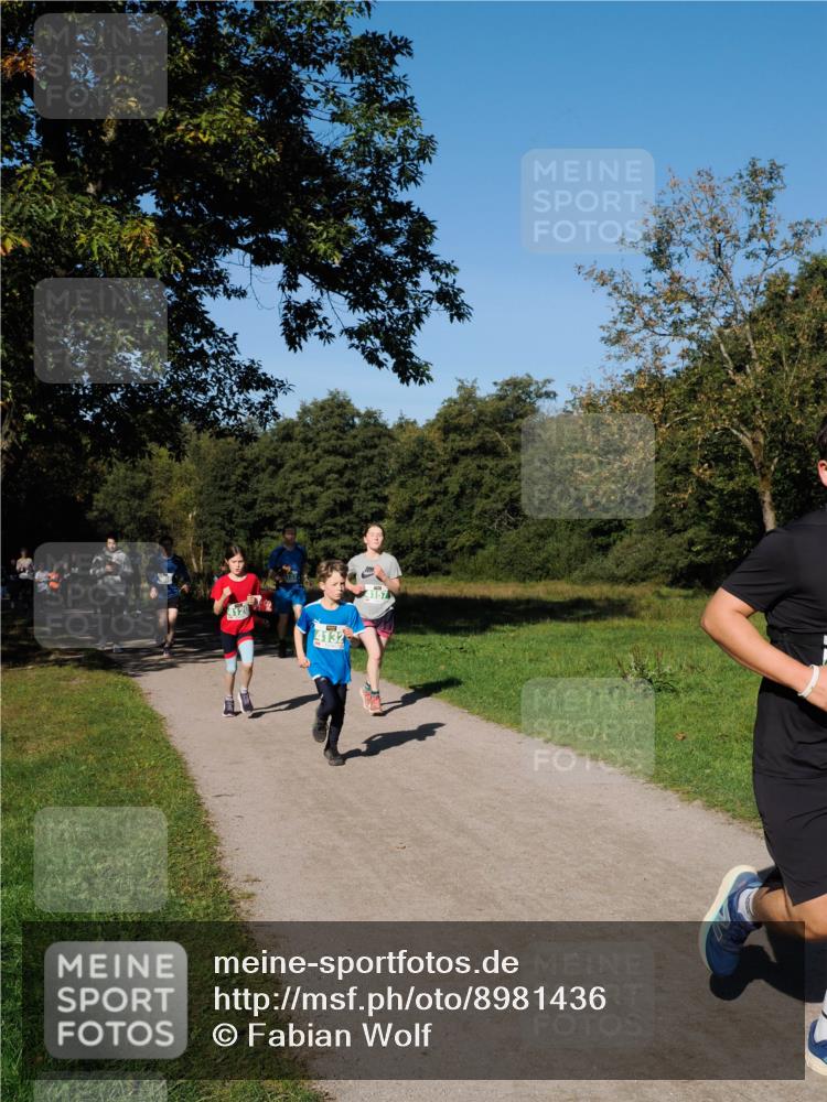28.09.2025 - 33. Volkslauf durch das schöne Alstertal Fabian Wolf http://msf.ph/oto/8981436 28.09.2025 10:39:23 Laufen 120, 4132 meine-sportfotos.de