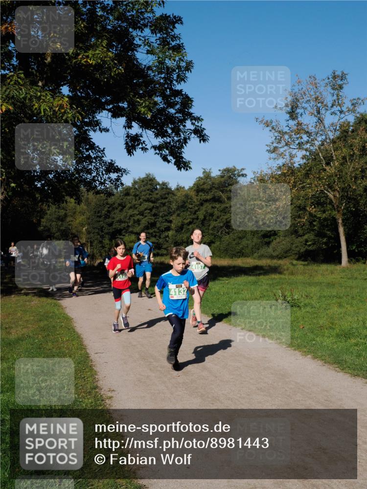 28.09.2025 - 33. Volkslauf durch das schöne Alstertal Fabian Wolf http://msf.ph/oto/8981443 28.09.2025 10:39:24 Laufen 4132 meine-sportfotos.de
