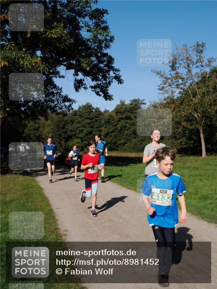 28.09.2025 - 33. Volkslauf durch das schöne Alstertal Fabian Wolf http://msf.ph/oto/8981452 28.09.2025 10:39:24 Laufen 4132 meine-sportfotos.de