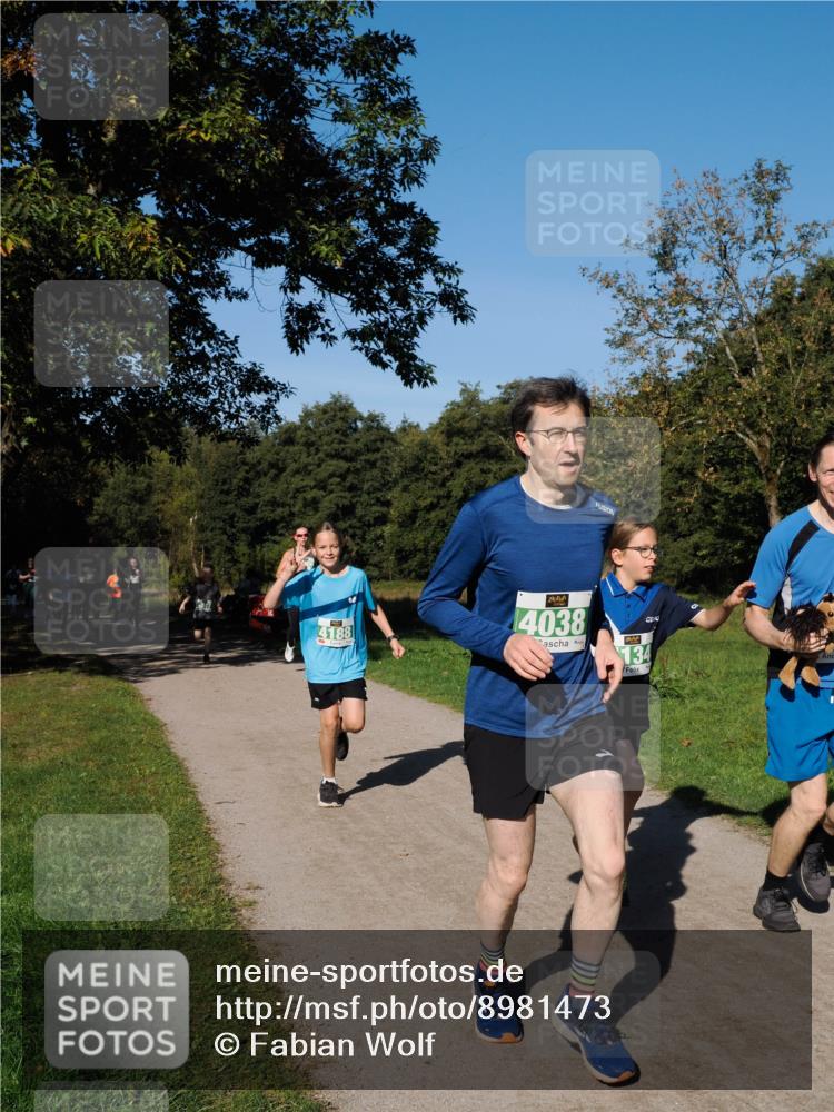28.09.2025 - 33. Volkslauf durch das schöne Alstertal Fabian Wolf http://msf.ph/oto/8981473 28.09.2025 10:39:27 Laufen 4188, 4038, 134 meine-sportfotos.de