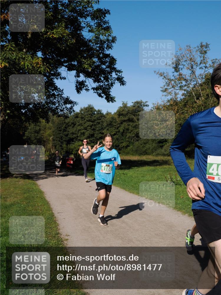 28.09.2025 - 33. Volkslauf durch das schöne Alstertal Fabian Wolf http://msf.ph/oto/8981477 28.09.2025 10:39:28 Laufen 4188, 140 meine-sportfotos.de