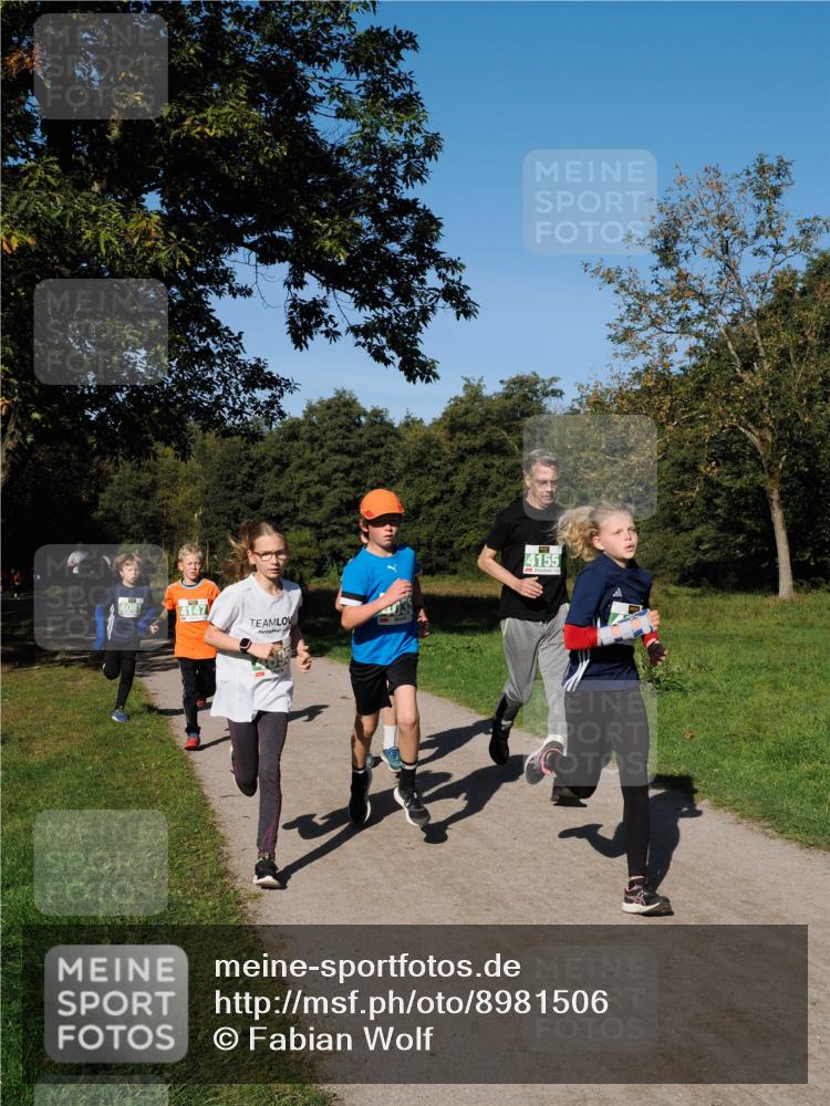 28.09.2025 - 33. Volkslauf durch das schöne Alstertal Fabian Wolf http://msf.ph/oto/8981506 28.09.2025 10:39:35 Laufen 4081, 4155 meine-sportfotos.de