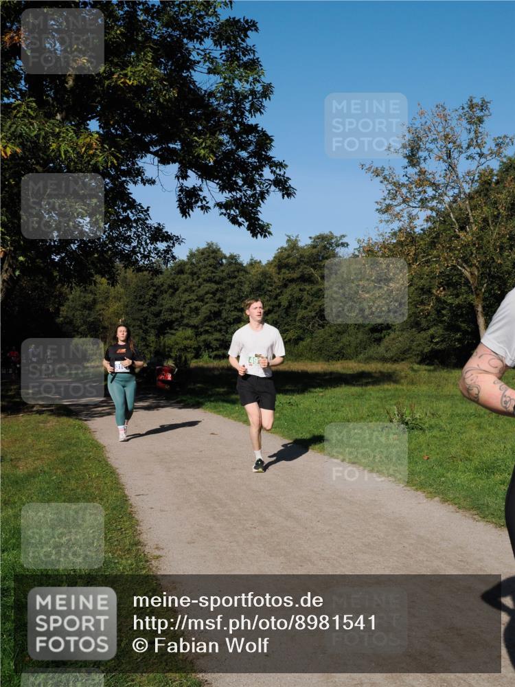 28.09.2025 - 33. Volkslauf durch das schöne Alstertal Fabian Wolf http://msf.ph/oto/8981541 28.09.2025 10:39:43 Laufen  meine-sportfotos.de