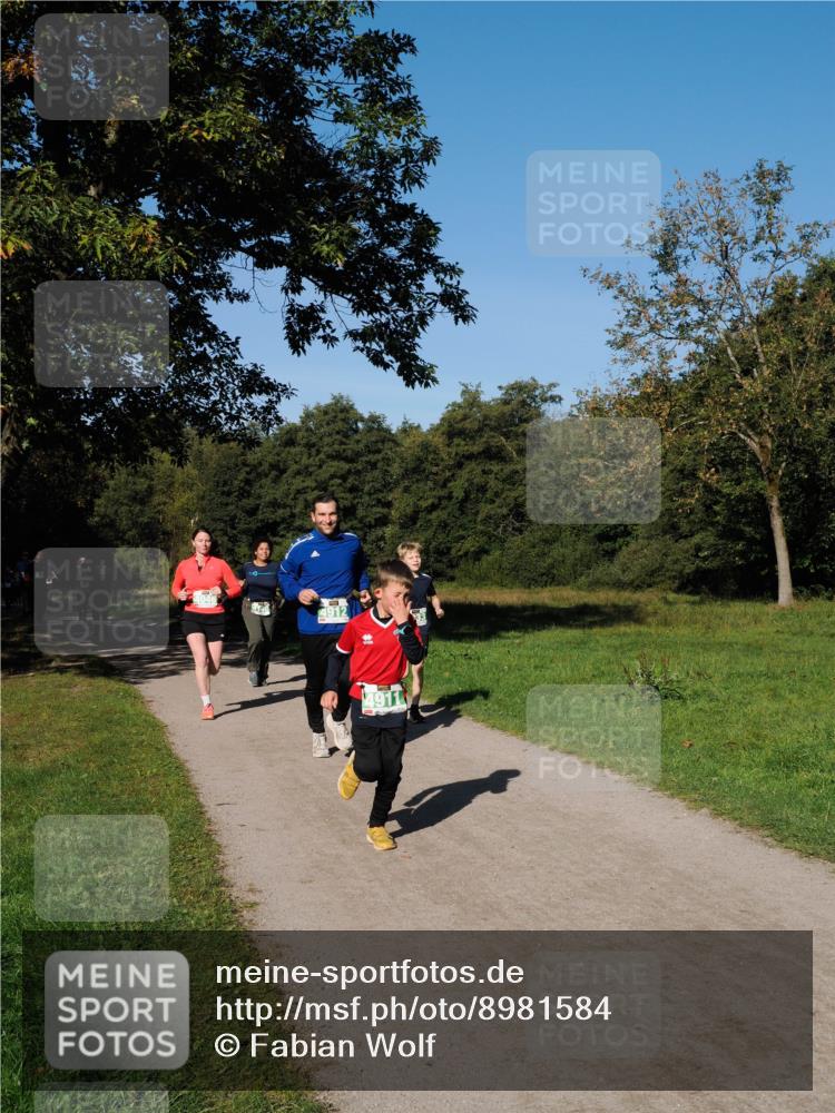 28.09.2025 - 33. Volkslauf durch das schöne Alstertal Fabian Wolf http://msf.ph/oto/8981584 28.09.2025 10:39:54 Laufen  meine-sportfotos.de