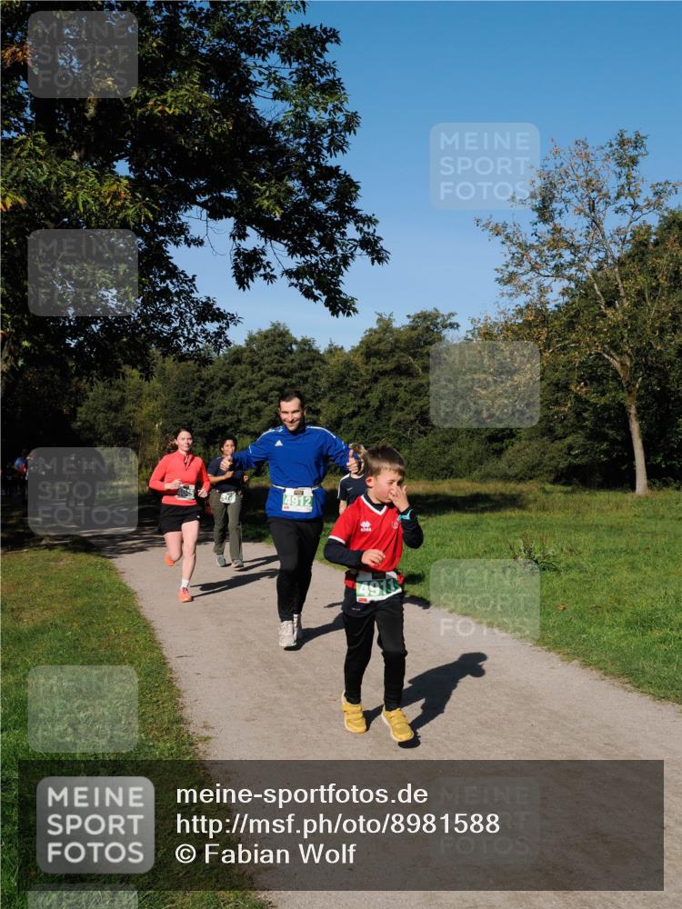28.09.2025 - 33. Volkslauf durch das schöne Alstertal Fabian Wolf http://msf.ph/oto/8981588 28.09.2025 10:39:55 Laufen 4912 meine-sportfotos.de