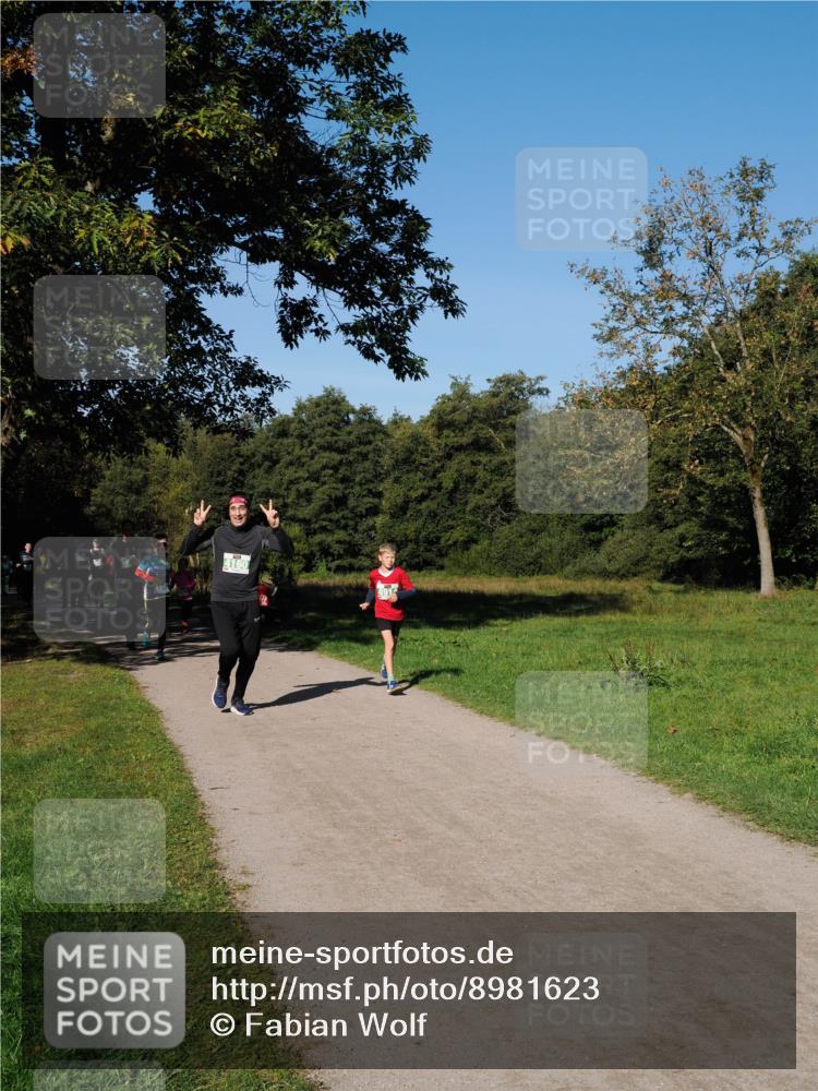 28.09.2025 - 33. Volkslauf durch das schöne Alstertal Fabian Wolf http://msf.ph/oto/8981623 28.09.2025 10:39:59 Laufen 4160 meine-sportfotos.de
