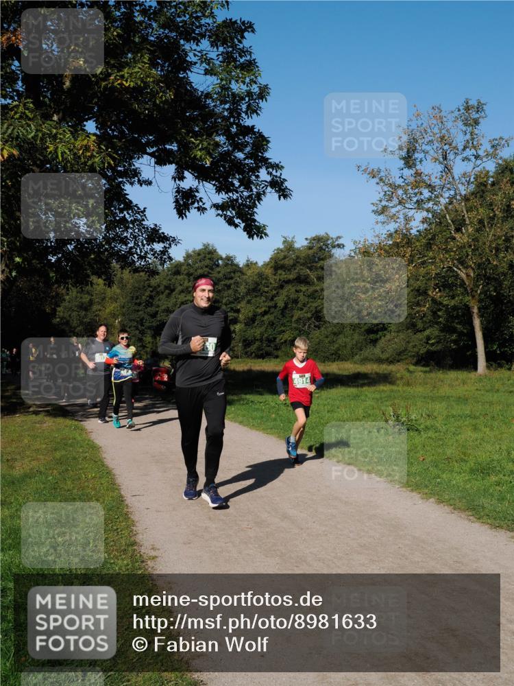 28.09.2025 - 33. Volkslauf durch das schöne Alstertal Fabian Wolf http://msf.ph/oto/8981633 28.09.2025 10:40:01 Laufen 4914 meine-sportfotos.de