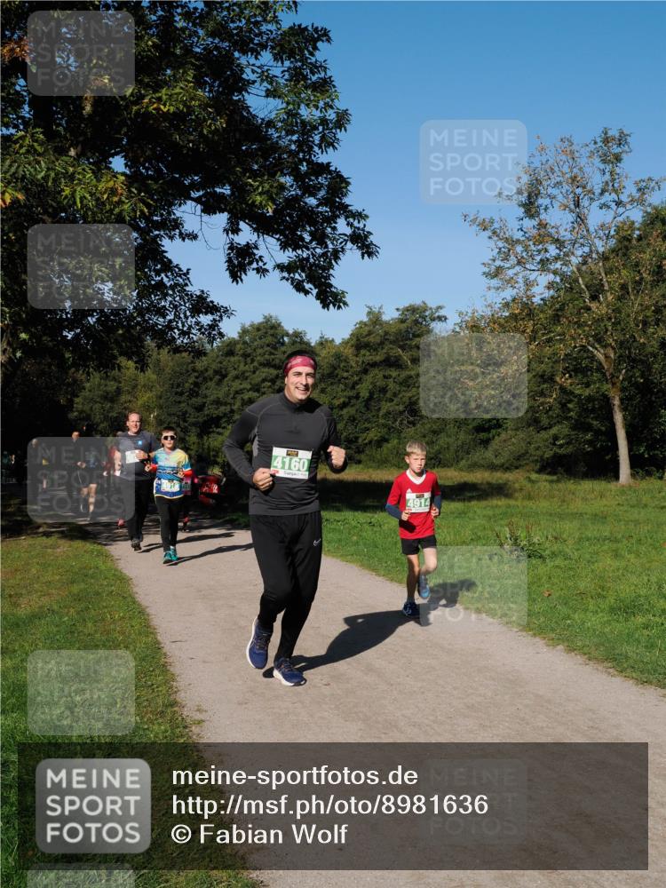 28.09.2025 - 33. Volkslauf durch das schöne Alstertal Fabian Wolf http://msf.ph/oto/8981636 28.09.2025 10:40:01 Laufen 4160, 4914 meine-sportfotos.de
