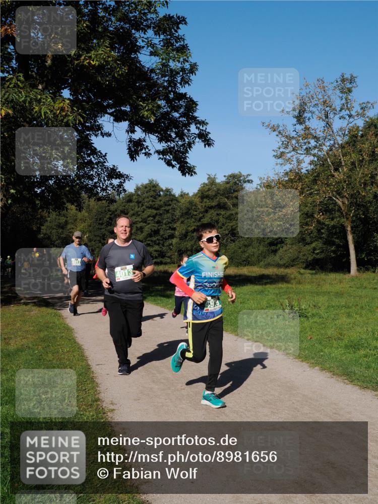 28.09.2025 - 33. Volkslauf durch das schöne Alstertal Fabian Wolf http://msf.ph/oto/8981656 28.09.2025 10:40:03 Laufen 4013 meine-sportfotos.de