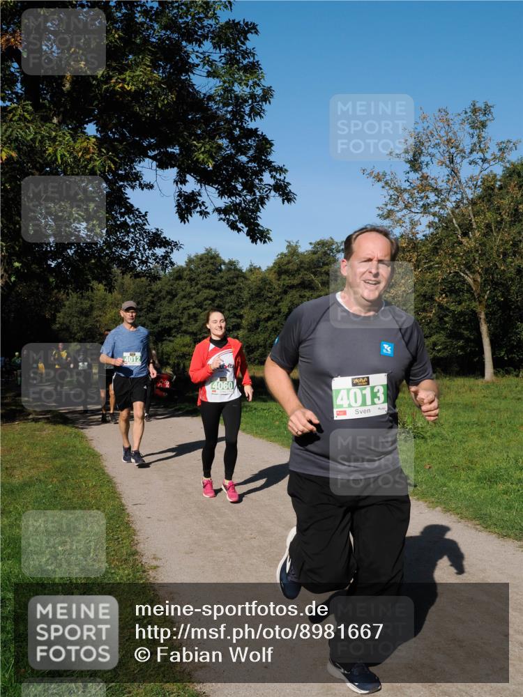 28.09.2025 - 33. Volkslauf durch das schöne Alstertal Fabian Wolf http://msf.ph/oto/8981667 28.09.2025 10:40:05 Laufen 4012, 4060, 4013 meine-sportfotos.de