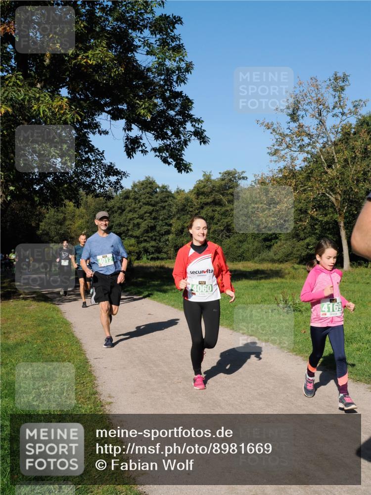 28.09.2025 - 33. Volkslauf durch das schöne Alstertal Fabian Wolf http://msf.ph/oto/8981669 28.09.2025 10:40:05 Laufen 4012, 4060, 4169 meine-sportfotos.de