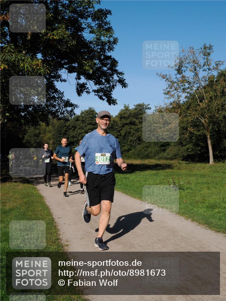 28.09.2025 - 33. Volkslauf durch das schöne Alstertal Fabian Wolf http://msf.ph/oto/8981673 28.09.2025 10:40:07 Laufen 4012 meine-sportfotos.de