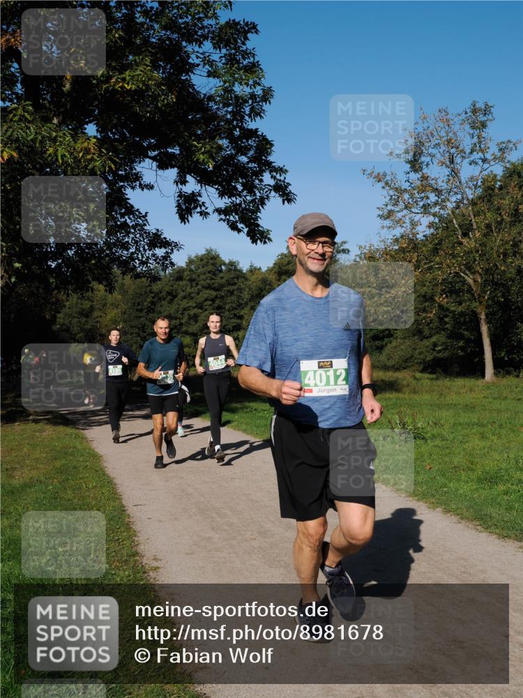 28.09.2025 - 33. Volkslauf durch das schöne Alstertal Fabian Wolf http://msf.ph/oto/8981678 28.09.2025 10:40:07 Laufen 4044, 4012 meine-sportfotos.de