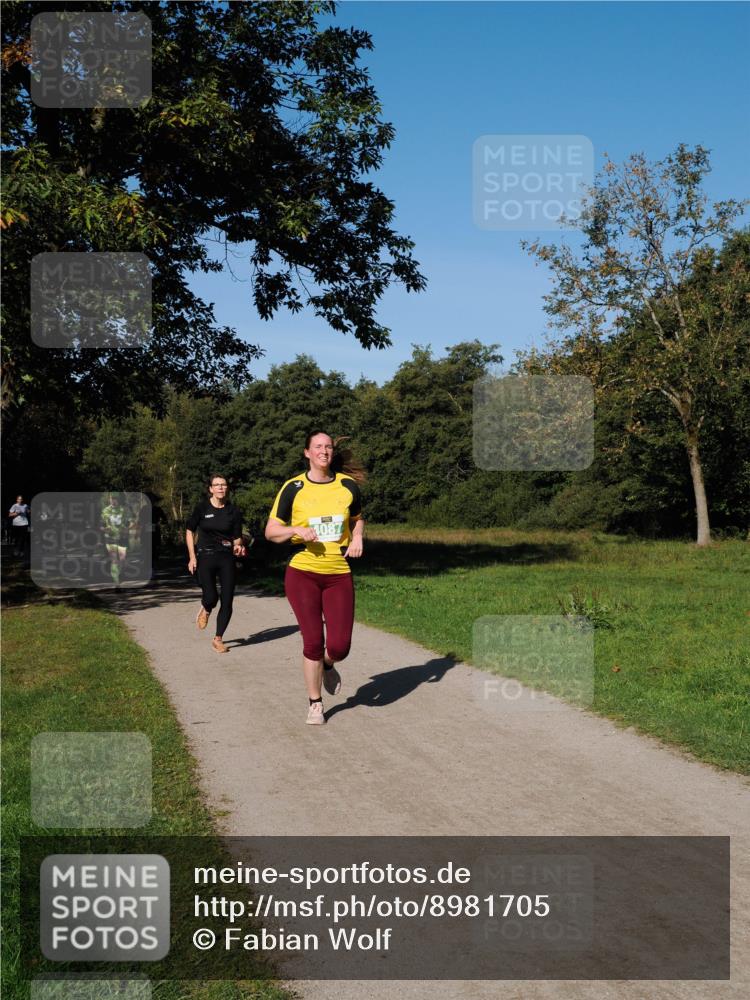 28.09.2025 - 33. Volkslauf durch das schöne Alstertal Fabian Wolf http://msf.ph/oto/8981705 28.09.2025 10:40:12 Laufen 1087 meine-sportfotos.de