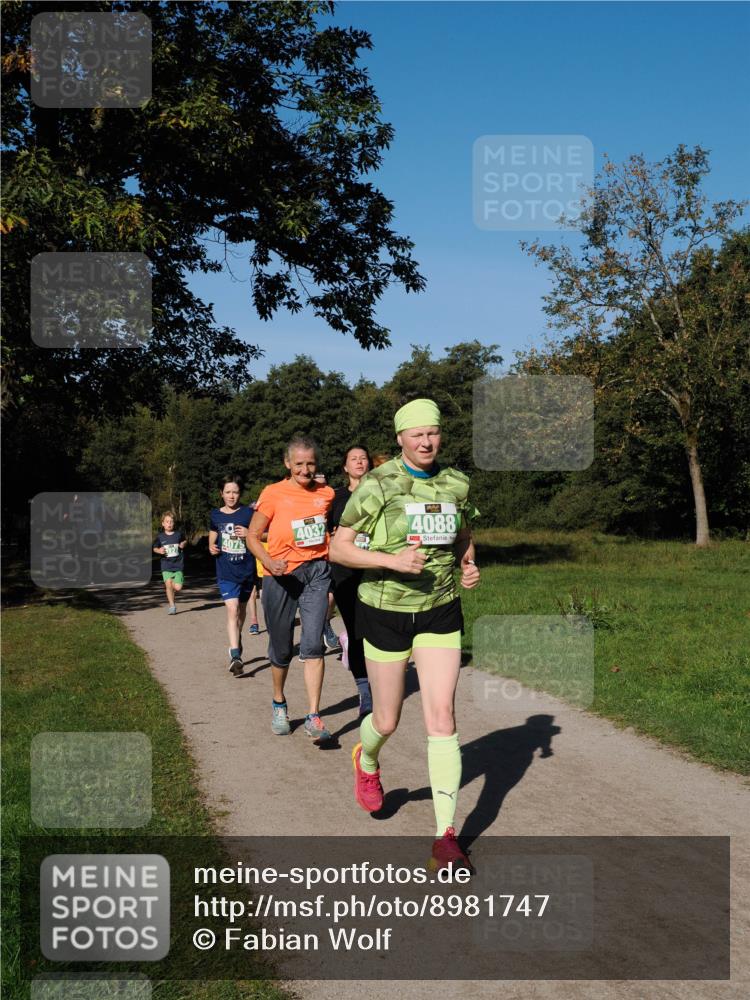 28.09.2025 - 33. Volkslauf durch das schöne Alstertal Fabian Wolf http://msf.ph/oto/8981747 28.09.2025 10:40:18 Laufen 4032, 4088 meine-sportfotos.de