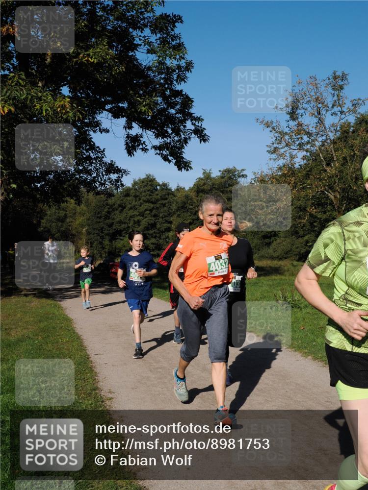28.09.2025 - 33. Volkslauf durch das schöne Alstertal Fabian Wolf http://msf.ph/oto/8981753 28.09.2025 10:40:19 Laufen 4032 meine-sportfotos.de
