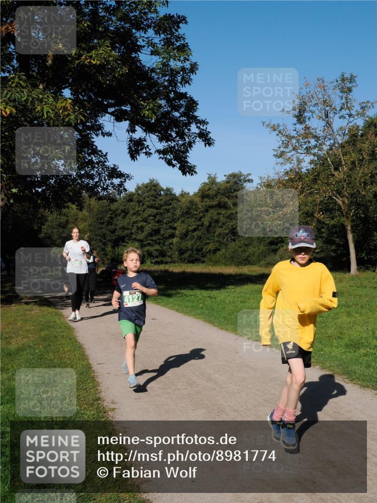 28.09.2025 - 33. Volkslauf durch das schöne Alstertal Fabian Wolf http://msf.ph/oto/8981774 28.09.2025 10:40:21 Laufen 4127 meine-sportfotos.de