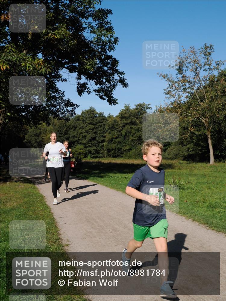 28.09.2025 - 33. Volkslauf durch das schöne Alstertal Fabian Wolf http://msf.ph/oto/8981784 28.09.2025 10:40:22 Laufen  meine-sportfotos.de