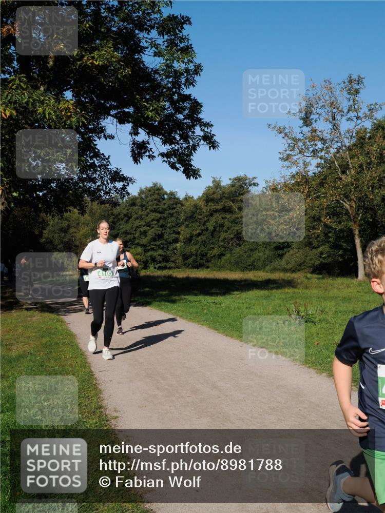 28.09.2025 - 33. Volkslauf durch das schöne Alstertal Fabian Wolf http://msf.ph/oto/8981788 28.09.2025 10:40:23 Laufen  meine-sportfotos.de